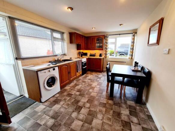 Kitchen and Di...