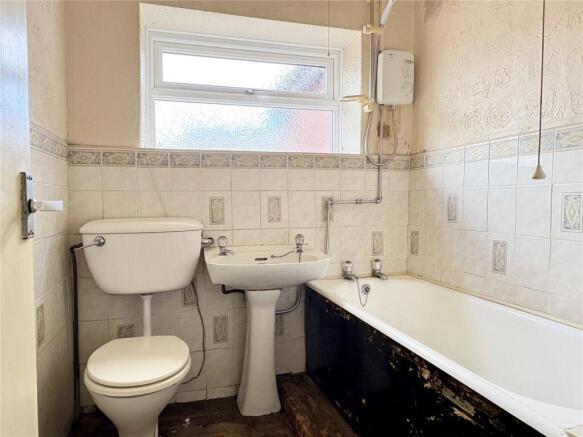 2 bed Terraced for sale Image 8