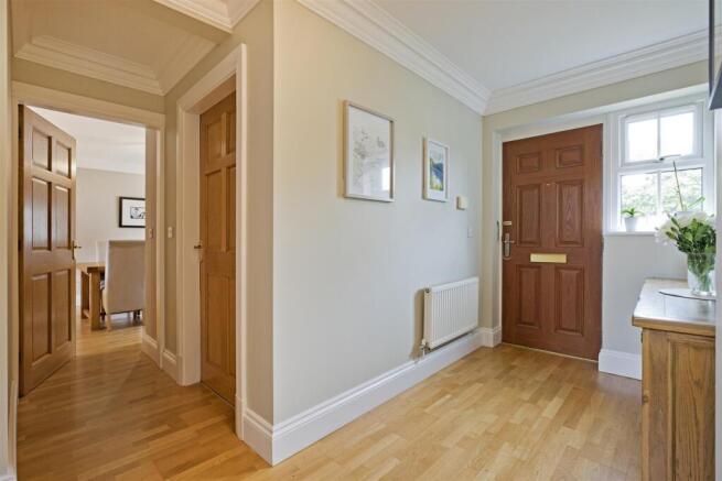 4 bed House for sale Image 6
