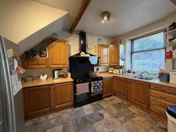 4 bed Terraced for sale Image 7