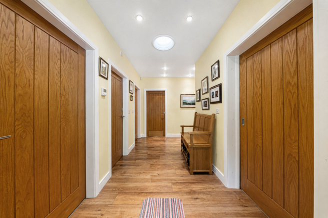 3 bed Detached Bungalow for sale Image 7
