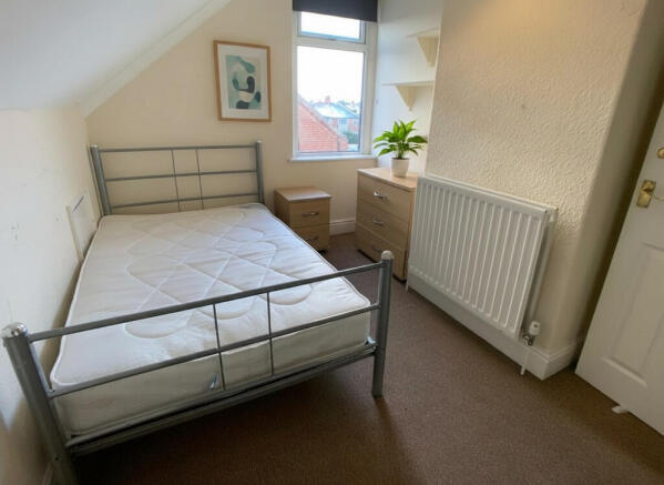 1 bed House Share to rent Image 4