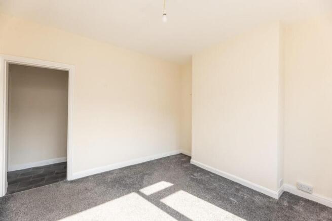 3 bed Semi-Detached for sale Image 8