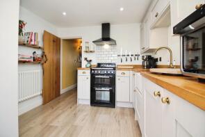 22, Keats Lane, Leicester LE9 7DQ