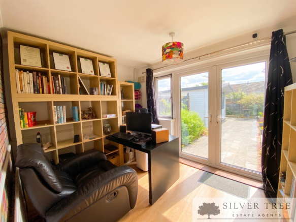 2 bed Semi-Detached Bungalow for sale Image 6