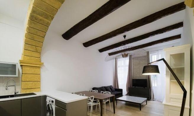 Photo 1