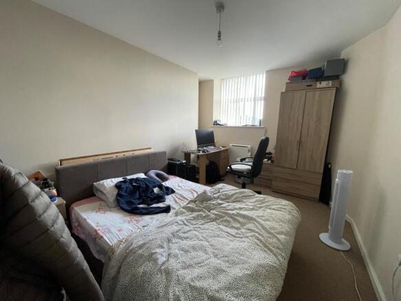 2 bed Apartment for sale Image 8