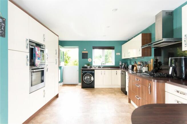 Kitchen/Breakfast