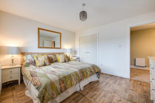 4J6A2595HDRDoultonClose.Resized.jpg