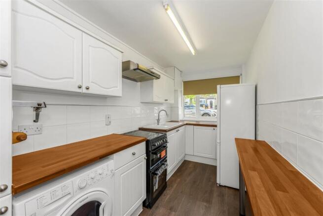 Bourne Court, New Wanstead, Wanstead, E11 - Widok 4