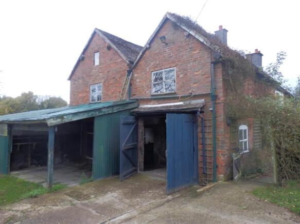 Garage/Workshop