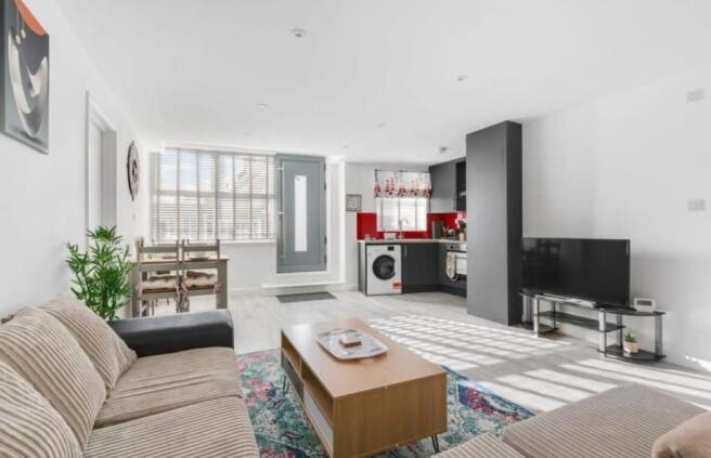 Open Plan Kitchen/Living Area