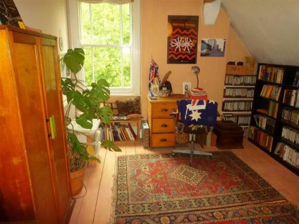 Photo 9