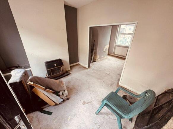 FRONT RECEPTION ROOM