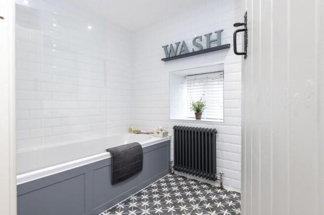 Family bathroom 
