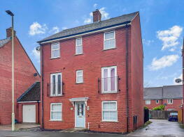 132, Thatcham Avenue Kingsway, Quedgeley, Gloucester GL2 2DN