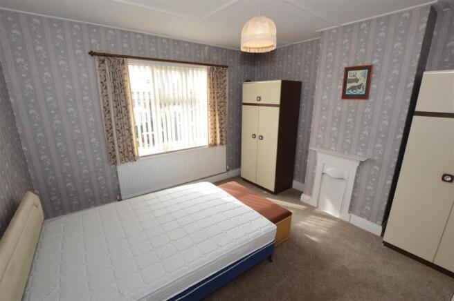 3 bed Semi-Detached for sale Image 7