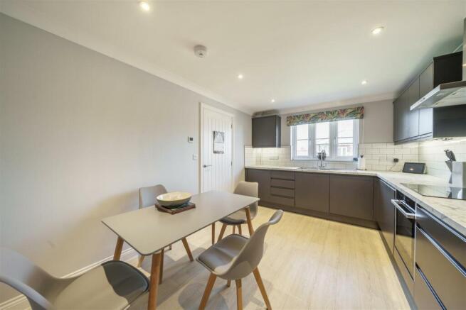 Kitchen / Dining Room