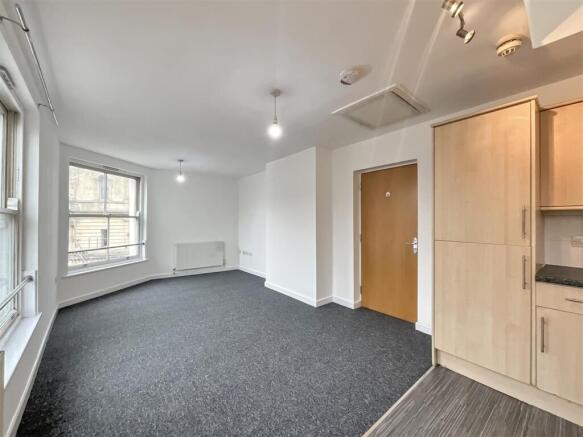 Kitchen/Lounge