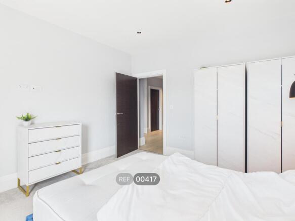 3 bed Apartment to rent Image 9