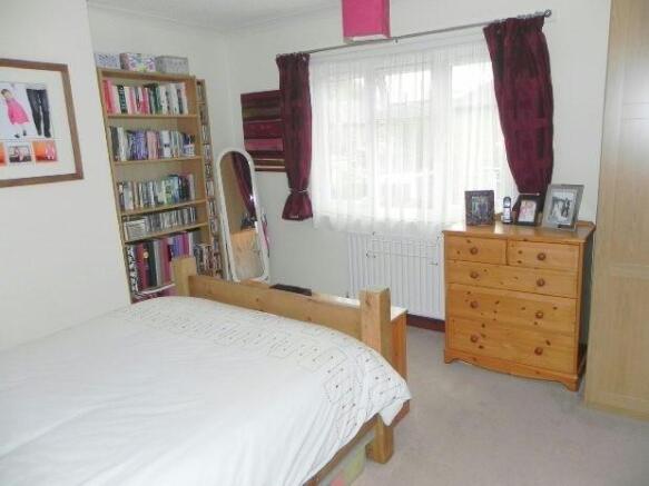 Bedroom 1(Photo 2)