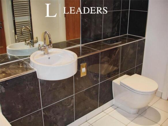 2 bed Apartment for sale Image 7