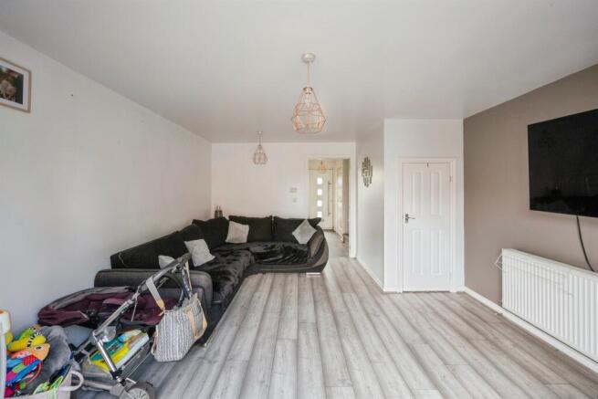 2 bed Terraced for sale Image 5