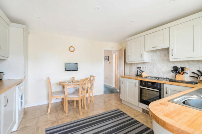 Kitchen/Breakfast Rm