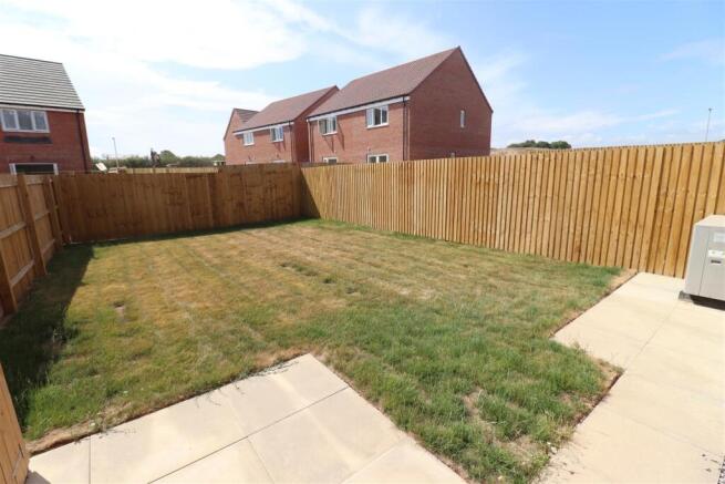 2 bed Semi-Detached for sale Image 12