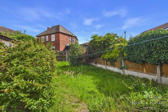 3 bed Semi-Detached for sale Image 8