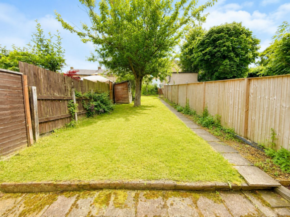 3 bed Terraced for sale Image 10