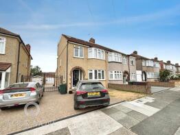 75, Wentworth Drive, Dartford DA1 3NQ