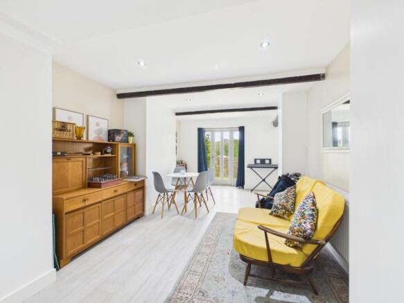 6 bed Character Property for sale Image 12