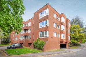 8, Cornel House, Osborne Road, Windsor SL4 3SQ