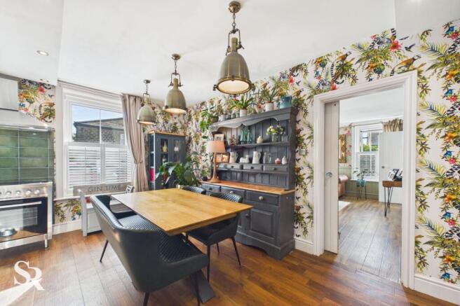 Kitchen/Dining