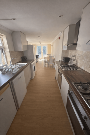 7 bedroom residential for rent