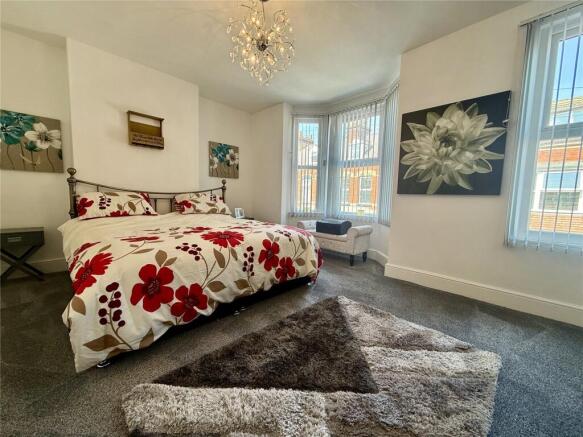 4 bed Terraced for sale Image 7