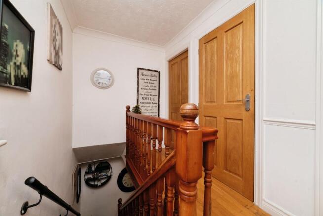 2 bed Semi-Detached for sale Image 11