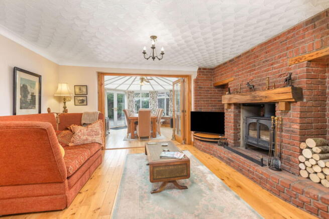 4 bed Cottage for sale Image 4