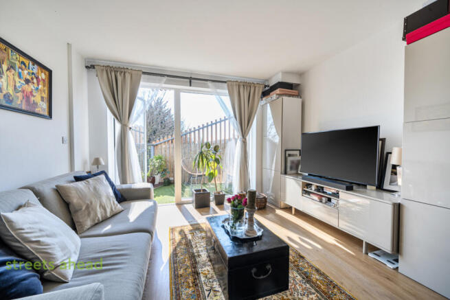 7c00fd6b-5145-4b0...