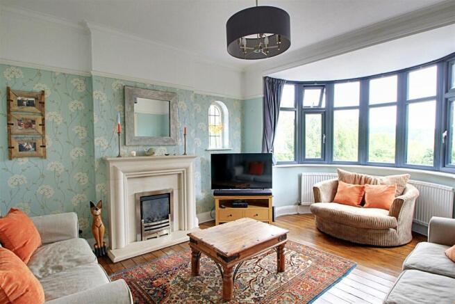 Living Room.jpg