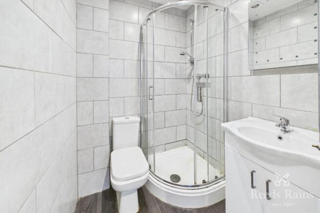 1 bed Apartment to rent Image 5