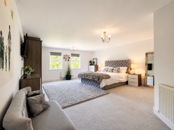 6 bed Detached for sale Image 11