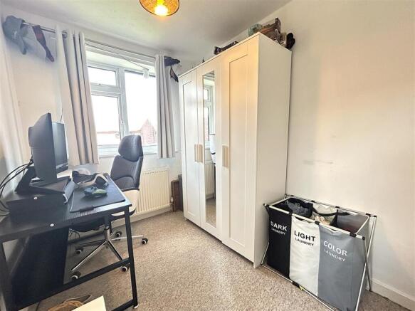 2 bed Semi-Detached for sale Image 8