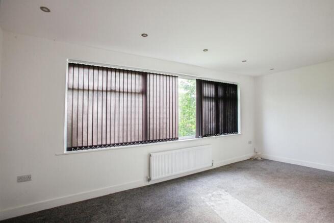 3 bed Semi-Detached for sale Image 5