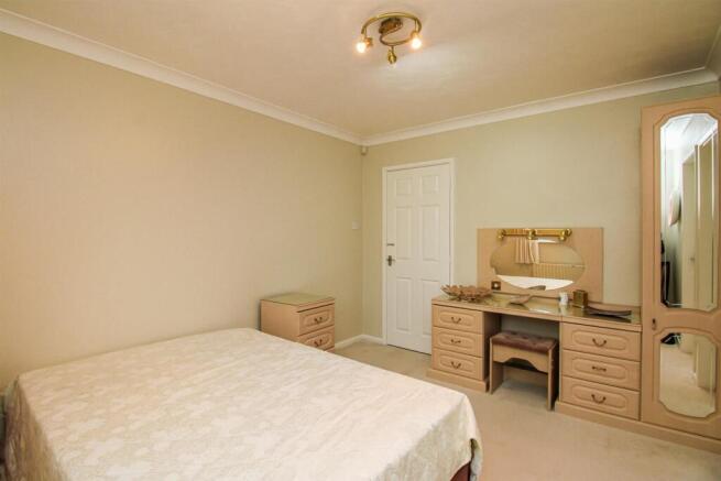 3 bed Detached Bungalow for sale Image 11