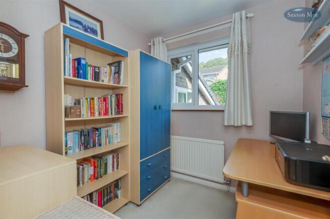 4 bed Link Detached House for sale Image 12