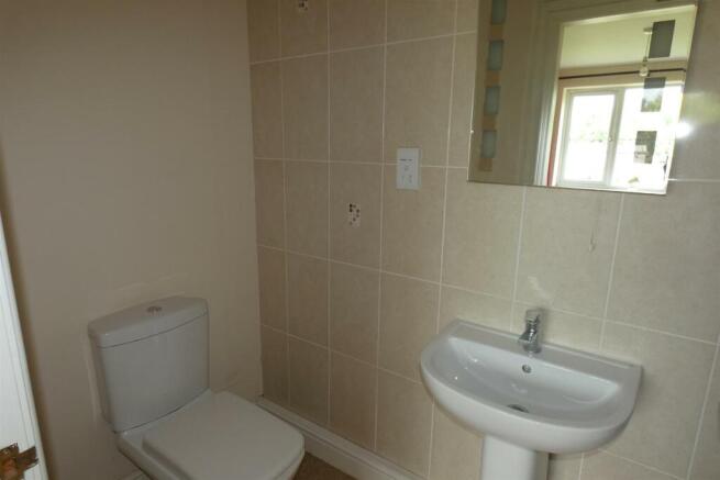 ENSUITE SHOWER ROOM