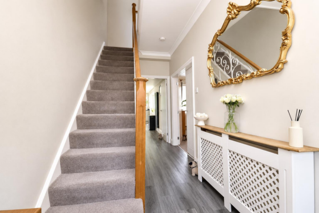 3 bed Semi-Detached for sale Image 10