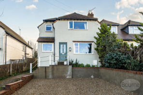 23, Cobbetts Way, Farnham GU9 8TL